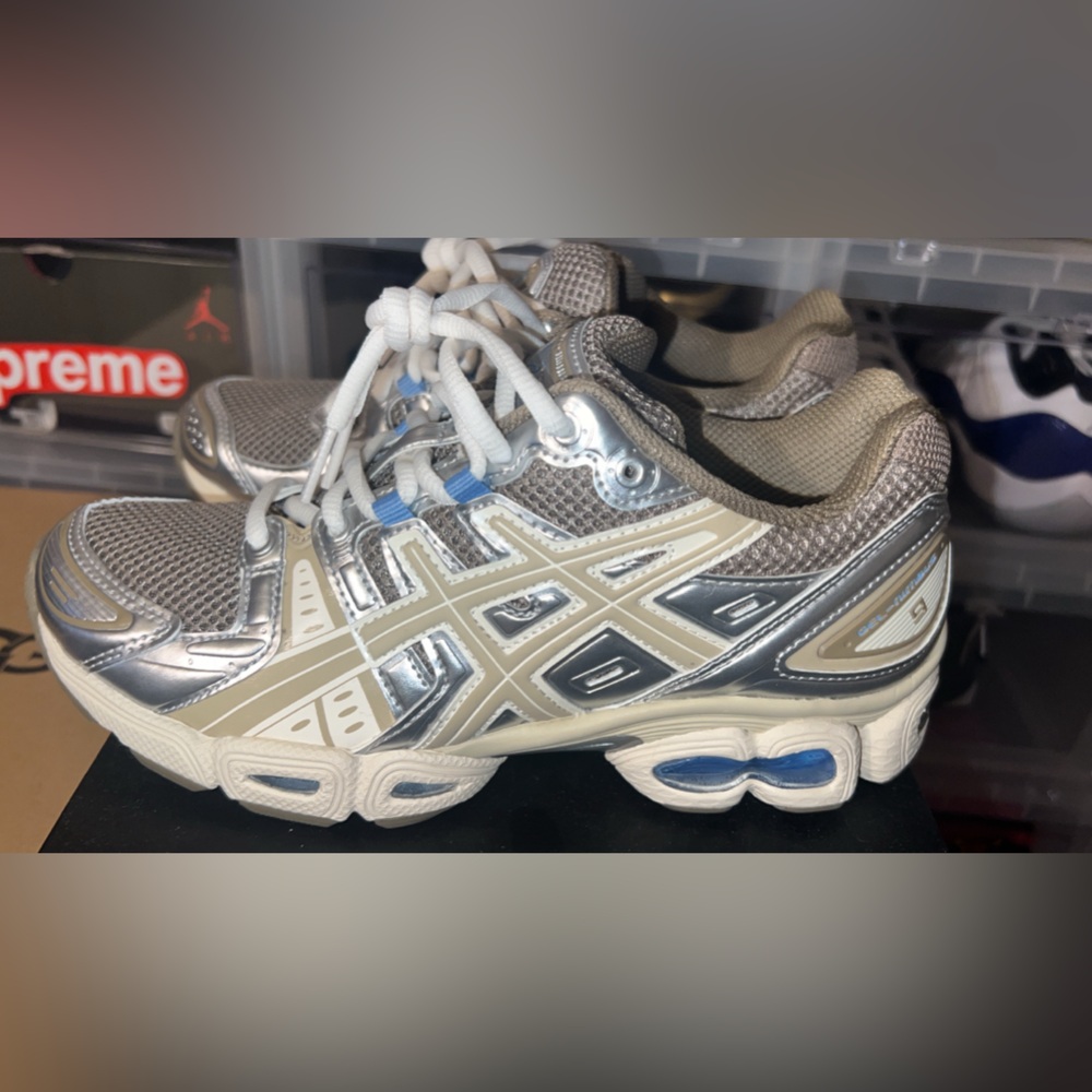 GEL-Nimbus 9
Brown/PEPPER/WOOD CREPE